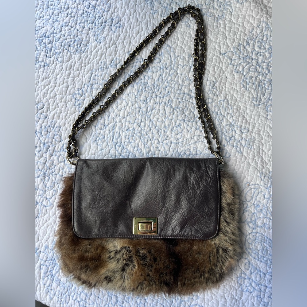Paradox faux fur brown chain bag
